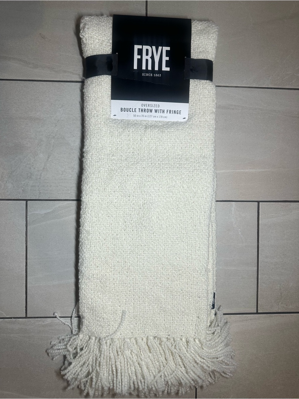 Frye Oversized boucle throw with Fringe 50x70 cream NWT 100% polyester